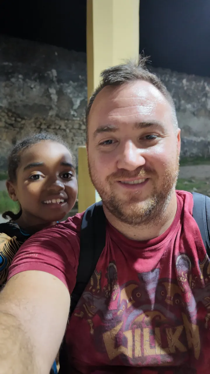 Dávid’s evening selfie with a smiling girl